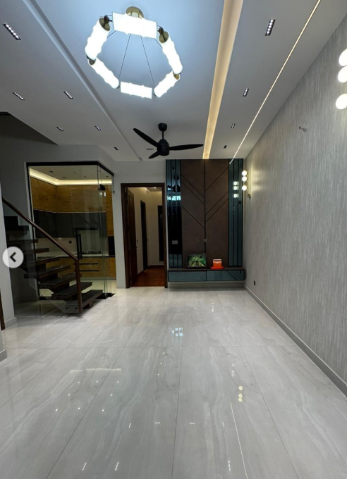 DHA Phase 1 -10 Marla